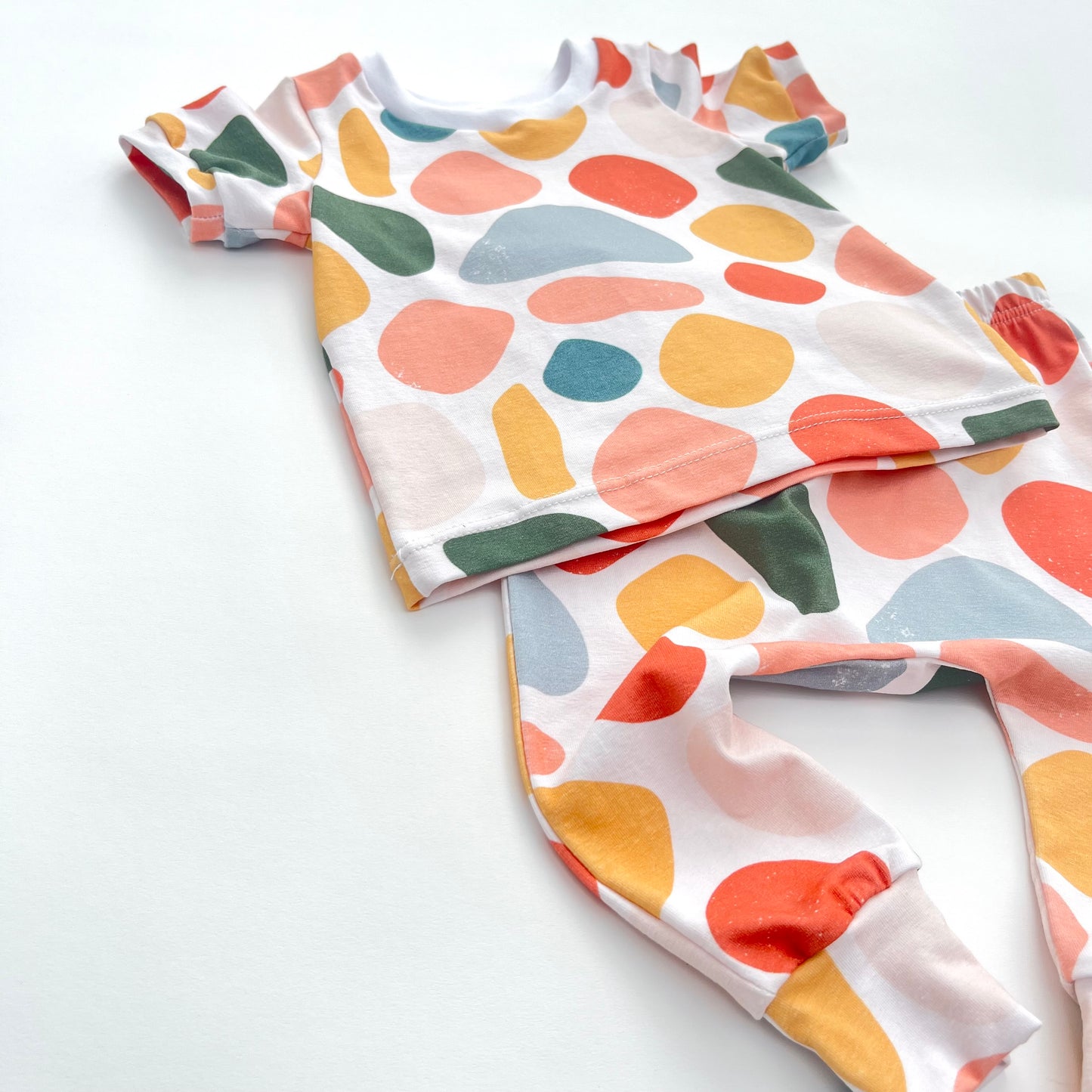 Pebbles T-shirt - Long or Short Sleeve