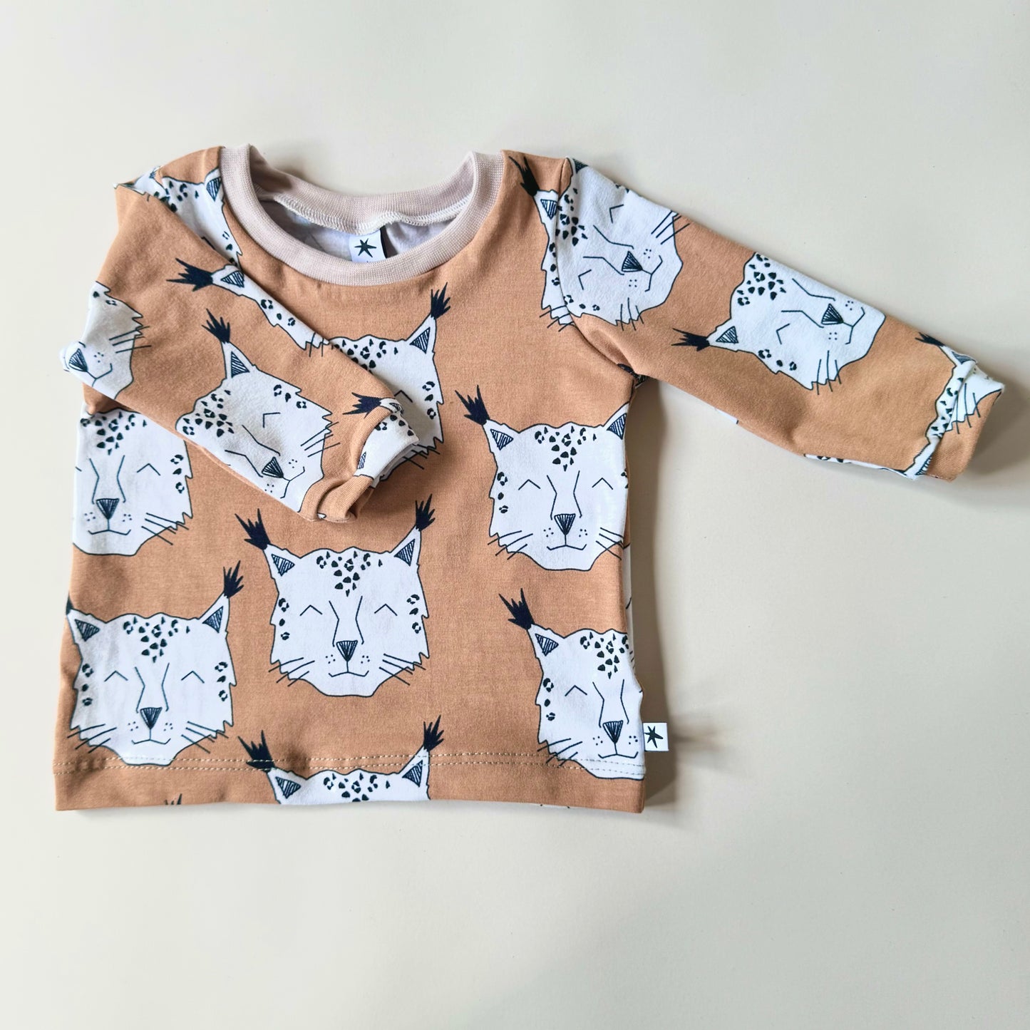 Lynx T-shirt - Long or Short Sleeve