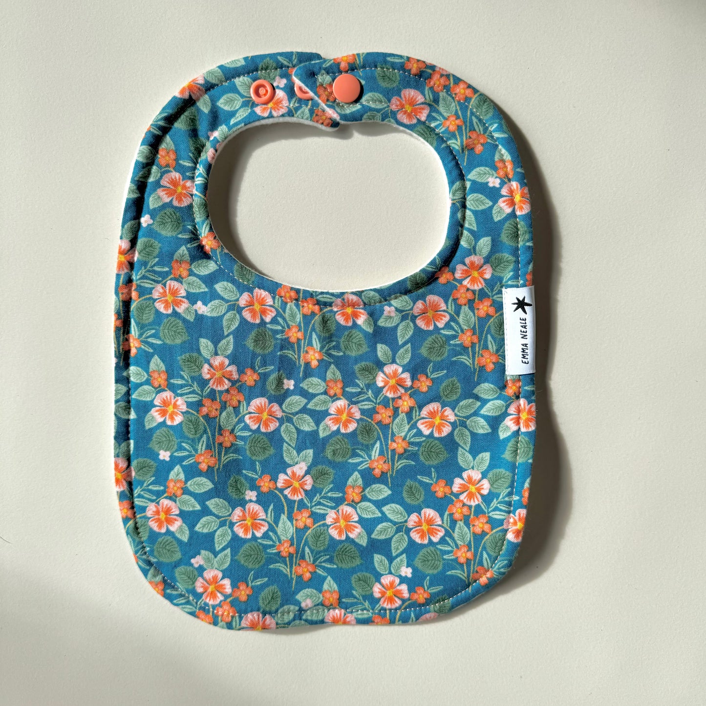 Briar Traditional Bib