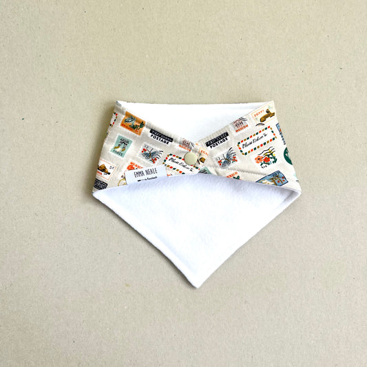 WORLD TRAVELLER BANDANA BIB in STONE