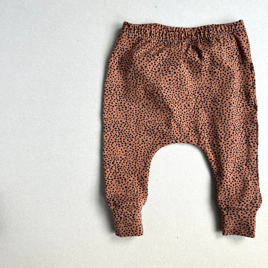CHOCOLATE SPRINKLE LEGGINGS