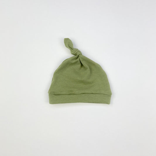 SAGE KNOTTED HAT - Emma Neale Handmade